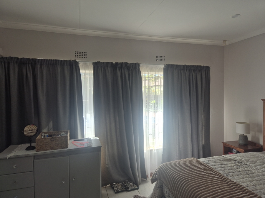 4 Bedroom Property for Sale in Wolmaransstad North West